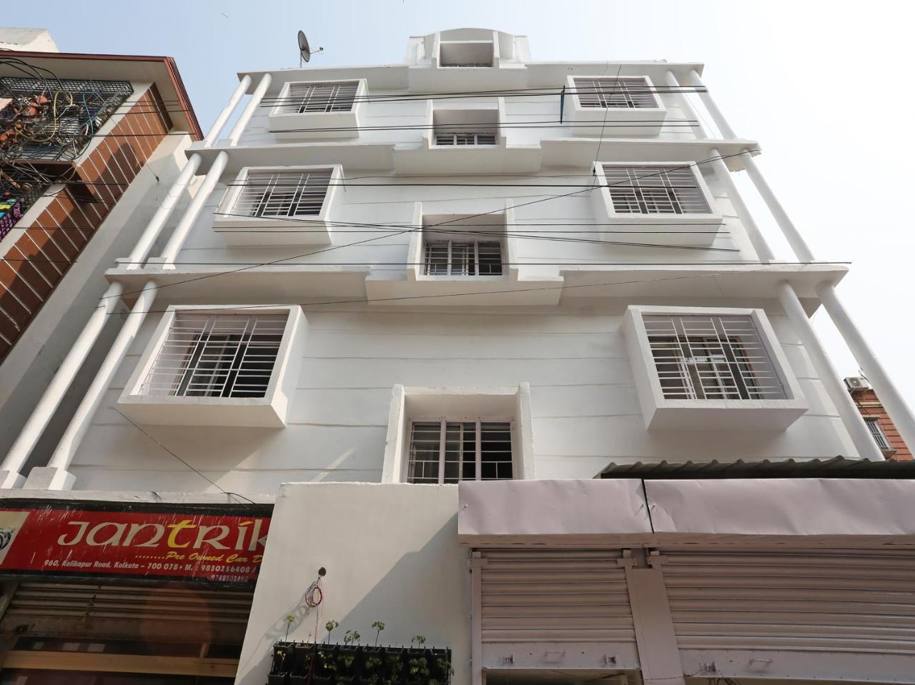 Hotel Oyo 15637 Transit Express Calcuta Exterior foto